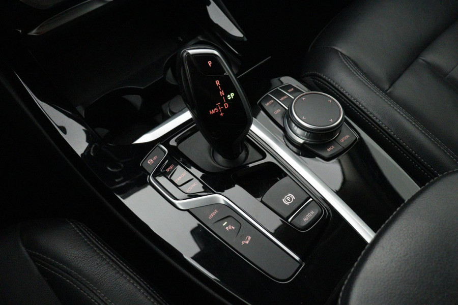 BMW X3 XDrive30e High Executive(NL-auto, 1e Eig, Dealer onderH, Carplay/ Android, Harman/Kardon, Parkeersensoren V+A, Etc)
