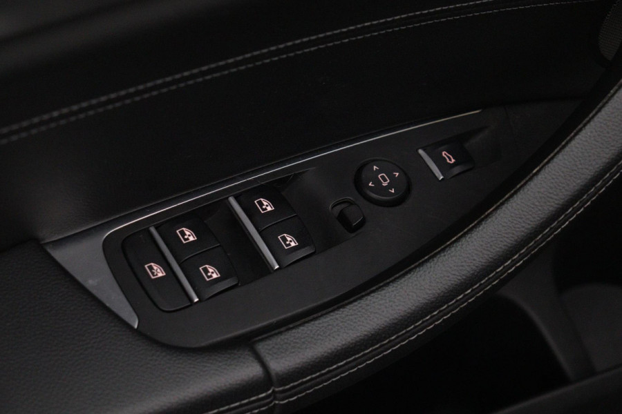 BMW X3 XDrive30e High Executive(NL-auto, 1e Eig, Dealer onderH, Carplay/ Android, Harman/Kardon, Parkeersensoren V+A, Etc)