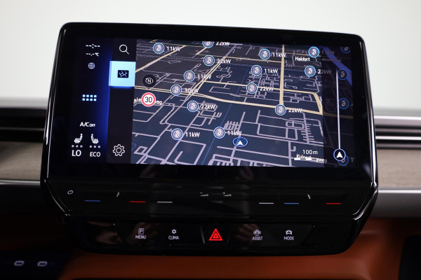 Volkswagen ID. Buzz 1st Max 77kWh 204 PK | Navigatie | Wegklapbare trekhaak | Camera | Keyless entry
