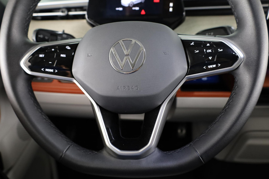 Volkswagen ID. Buzz 1st Max 77kWh 204 PK | Navigatie | Wegklapbare trekhaak | Camera | Keyless entry