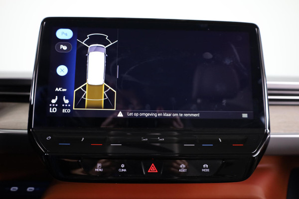 Volkswagen ID. Buzz 1st Max 77kWh 204 PK | Navigatie | Wegklapbare trekhaak | Camera | Keyless entry
