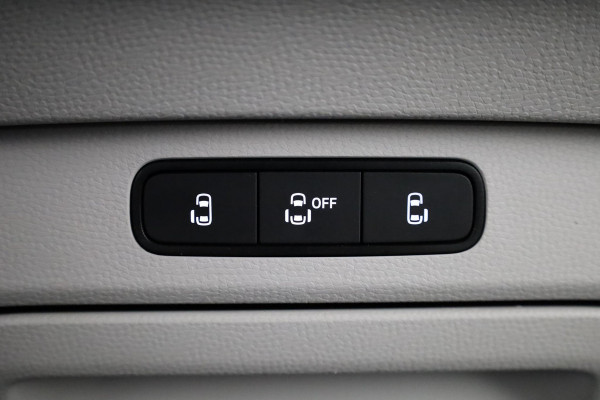 Volkswagen ID. Buzz 1st Max 77kWh 204 PK | Navigatie | Wegklapbare trekhaak | Camera | Keyless entry