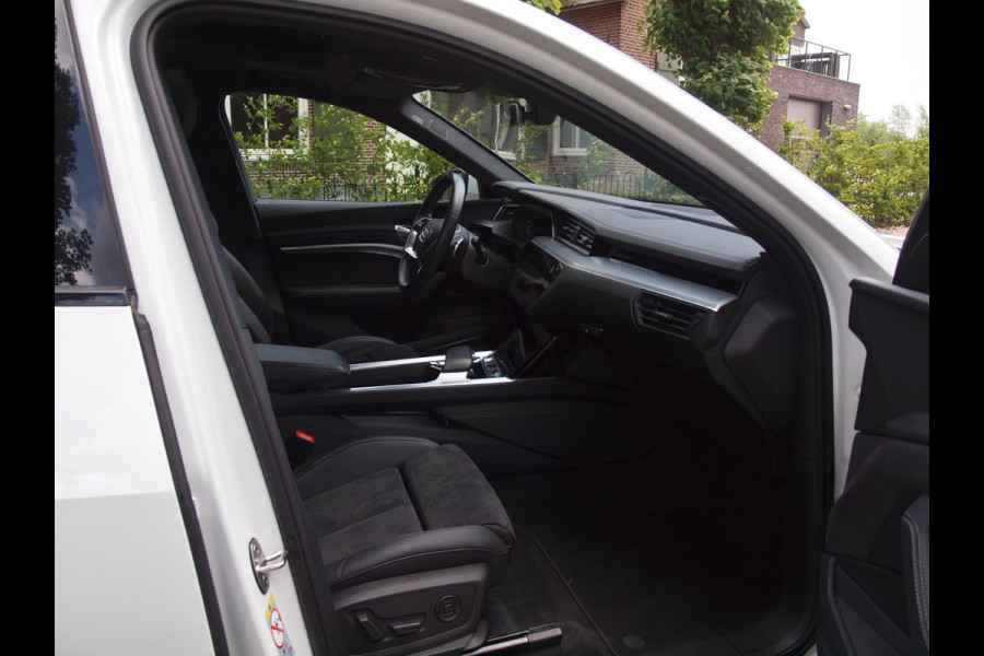 Audi e-tron 55 quattro S edition 95 kWh | Camera | Apple Carplay | Bang & Olufsen | Cruise Control |
