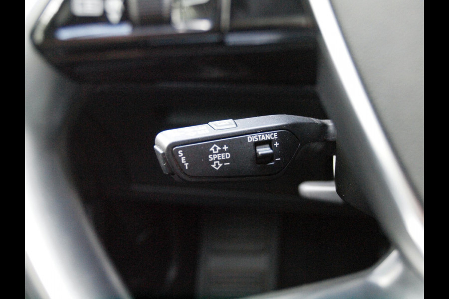 Audi e-tron 55 quattro S edition 95 kWh | Camera | Apple Carplay | Bang & Olufsen | Cruise Control |