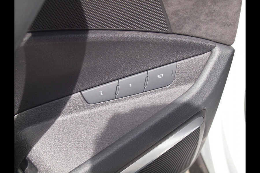 Audi e-tron 55 quattro S edition 95 kWh | Camera | Apple Carplay | Bang & Olufsen | Cruise Control |