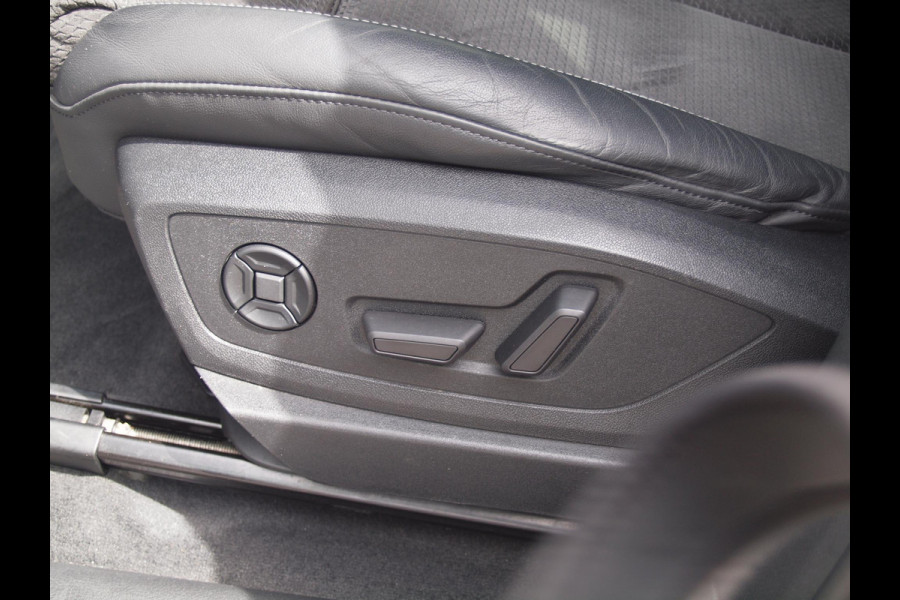 Audi e-tron 55 quattro S edition 95 kWh | Camera | Apple Carplay | Bang & Olufsen | Cruise Control |