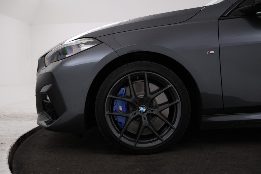 BMW 2 Serie Gran Coupé 218i Executive Edition Automaat, M-Sport, Navigatie, Leer