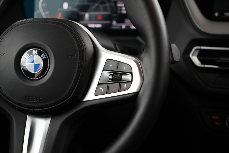 BMW 2 Serie Gran Coupé 218i Executive Edition Automaat, M-Sport, Navigatie, Leer