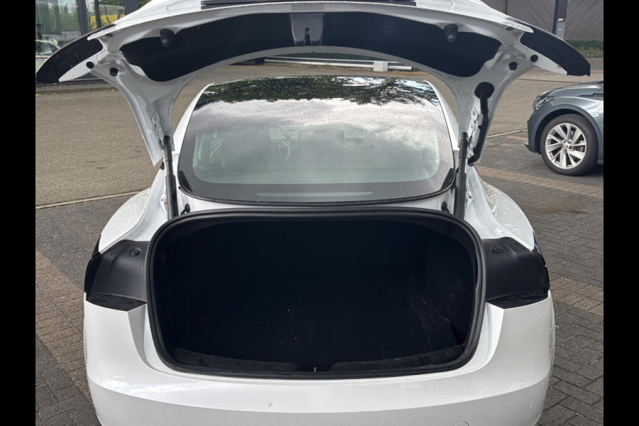 Tesla Model 3 RWD 60 kWh HIGHLANDER | AUTOPILOT | TESLA GARANTIE T/M 3-2028