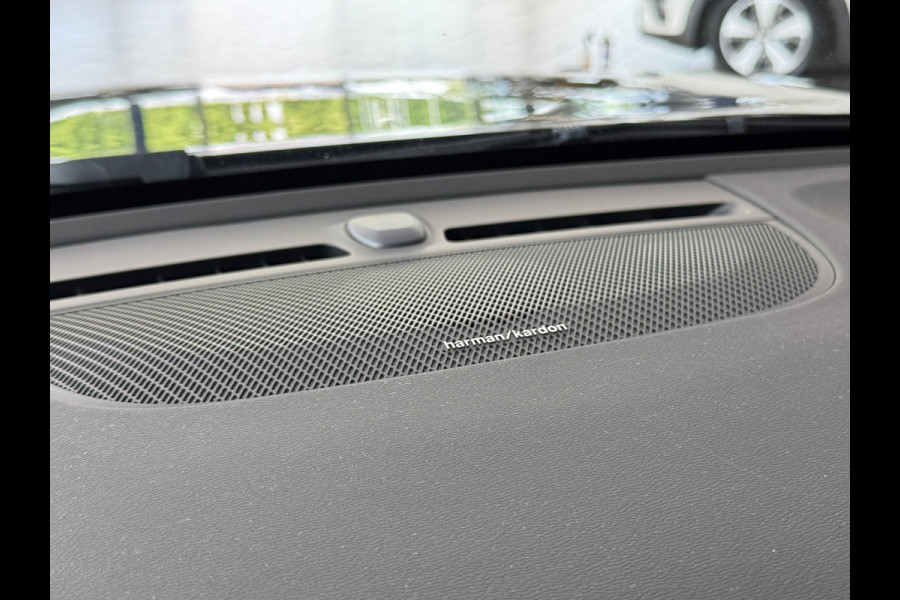 Volvo XC40 1.5 T4 Recharge R-Design Pano|Adap Cruise|BLIS|Camera