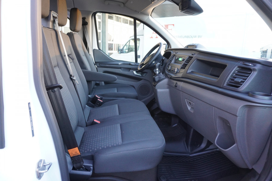 Ford Transit Custom 320L 2.0 TDCI 130PK L2H1 DubbelCabine Glaslook Nr. V119 | Airco | Cruise | DAB | Side bars | LM velgen |Camera DEMO