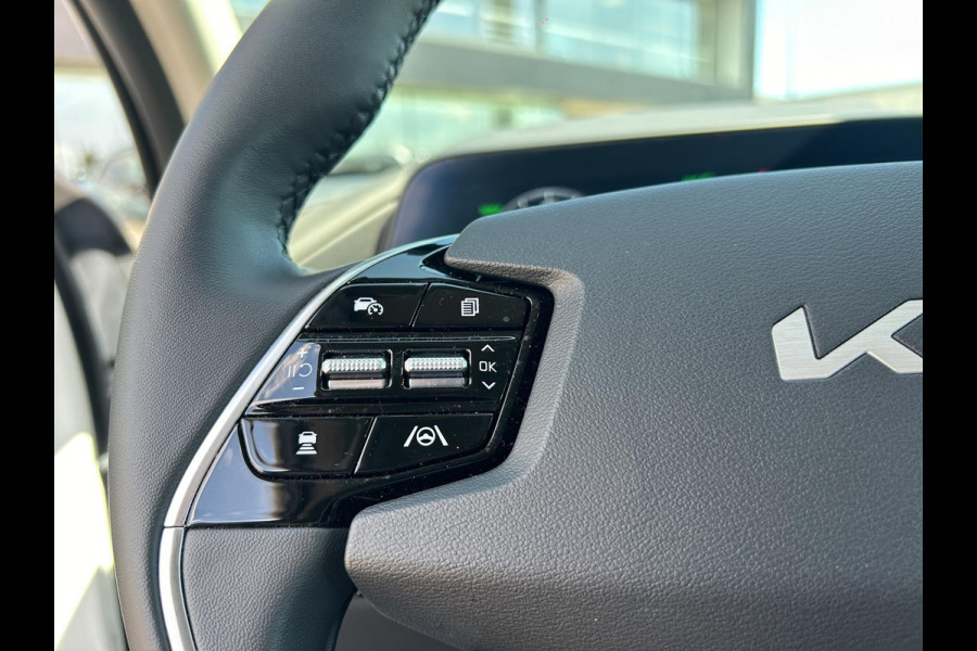 Kia Niro EV Edition Advanced 64.8 kWh Gratis Laadpaal | Automaat | Stoel & Stuurverwarming | Navi | Camera | Cruise | Sensoren |