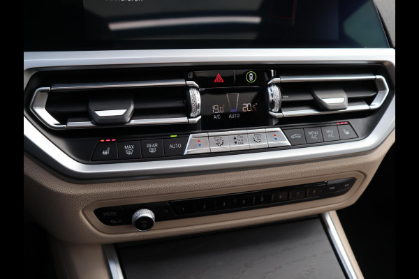 BMW 3 Serie Touring 320i High Executive Edition | Head Up | Adaptief Cruise | Panodak |