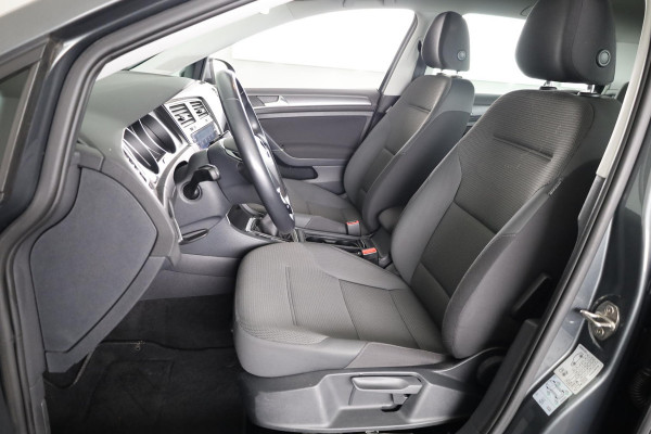 Volkswagen Golf 1.0 TSI Comfortline 115 pk | Navigatie | Parkeersensoren | Adaptieve cruise control | Apple Carplay/Android Auto | Autom. airco |