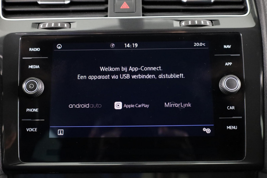 Volkswagen Golf 1.0 TSI Comfortline 115 pk | Navigatie | Parkeersensoren | Adaptieve cruise control | Apple Carplay/Android Auto | Autom. airco |