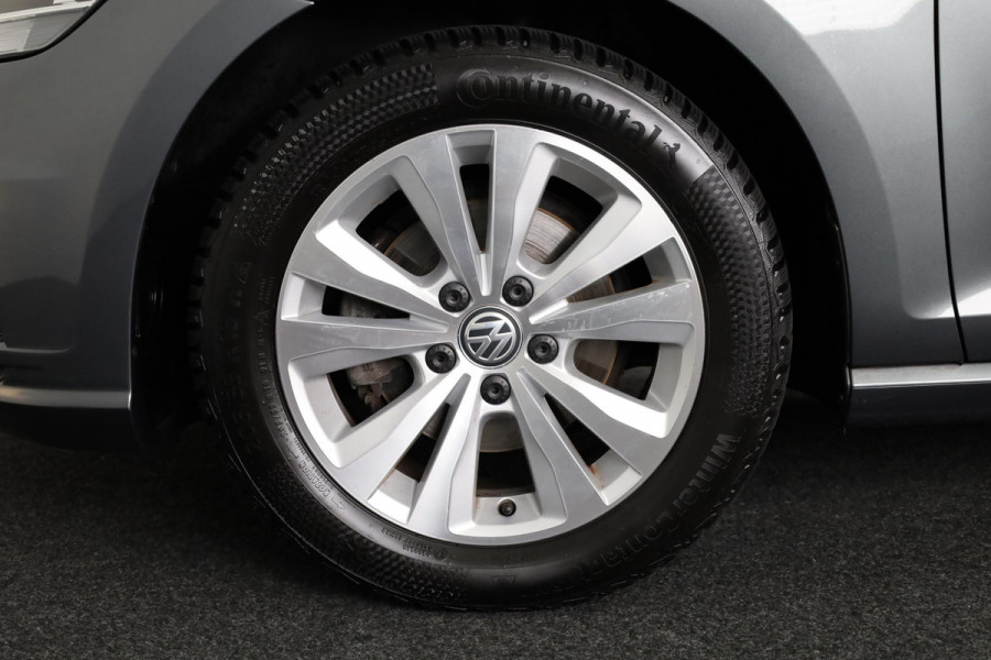 Volkswagen Golf 1.0 TSI Comfortline 115 pk | Navigatie | Parkeersensoren | Adaptieve cruise control | Apple Carplay/Android Auto | Autom. airco |
