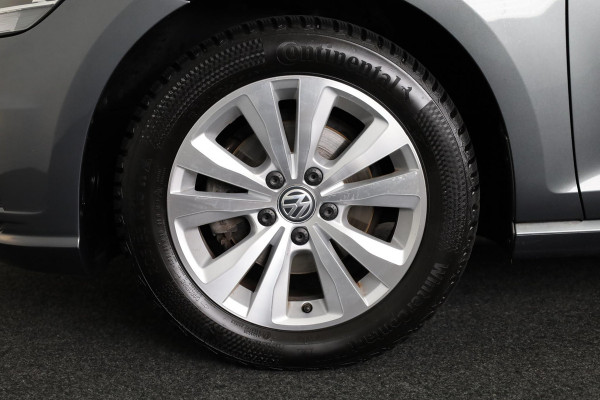 Volkswagen Golf 1.0 TSI Comfortline 115 pk | Navigatie | Parkeersensoren | Adaptieve cruise control | Apple Carplay/Android Auto | Autom. airco |