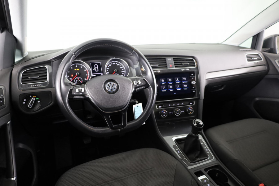 Volkswagen Golf 1.0 TSI Comfortline 115 pk | Navigatie | Parkeersensoren | Adaptieve cruise control | Apple Carplay/Android Auto | Autom. airco |