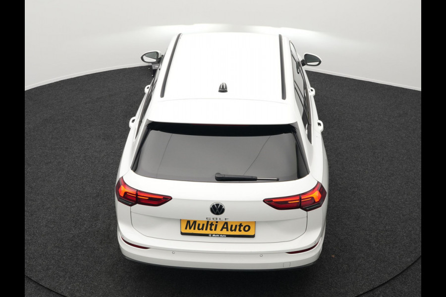 Volkswagen GOLF Variant 1.5 TSI Life Business 131pk | Adaptive Cruise | Camera | Alcantara Sportstoelen Verwarmd | IQ Light | Stuurverwaming |  Sfeerverlichting | Parkassist | Apple Carplay |
