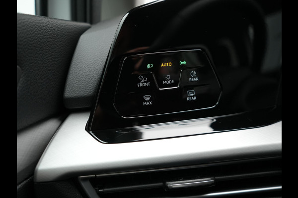 Volkswagen GOLF Variant 1.5 TSI Life Business 131pk | Adaptive Cruise | Camera | Alcantara Sportstoelen Verwarmd | IQ Light | Stuurverwaming |  Sfeerverlichting | Parkassist | Apple Carplay |