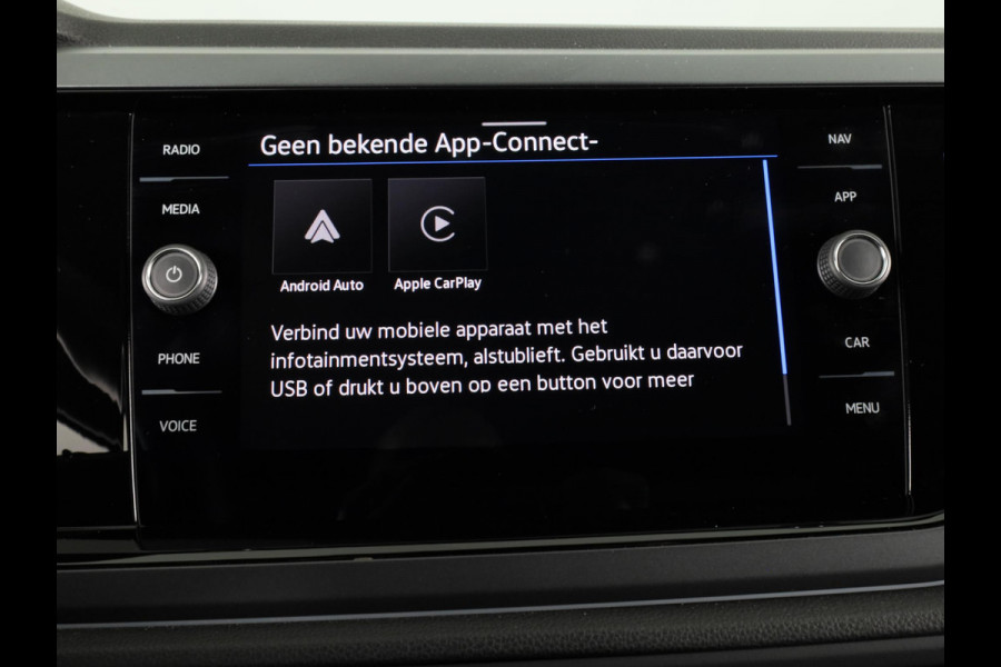 Volkswagen Polo 1.0 TSI R-Line 95 pk | Verlengde garantie | Navigatie via App | Parkeersensoren | Adaptieve cruise control | LED koplampen | R-Line |