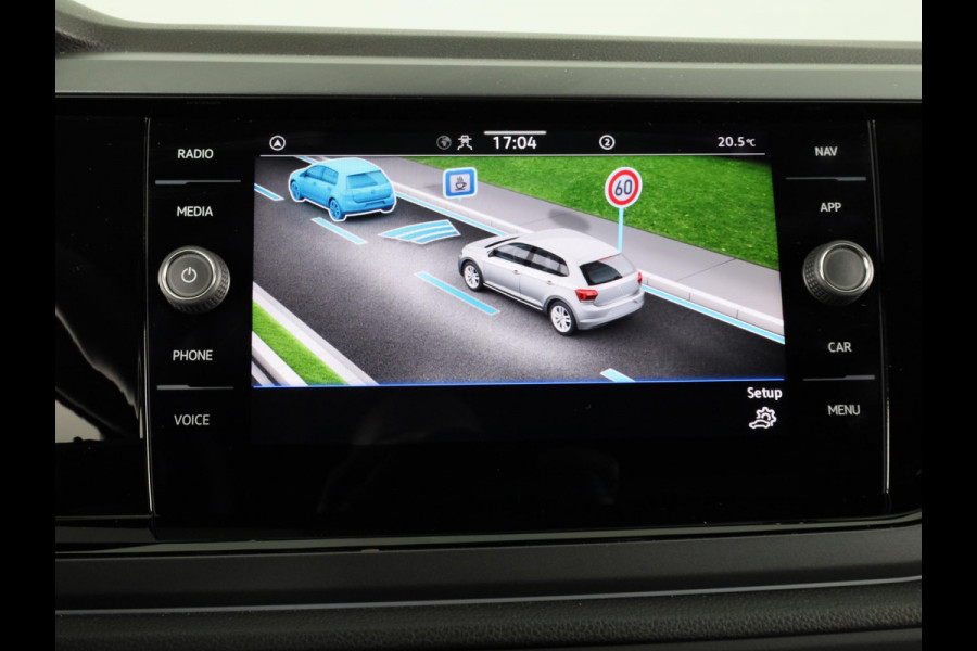 Volkswagen Polo 1.0 TSI R-Line 95 pk | Verlengde garantie | Navigatie via App | Parkeersensoren | Adaptieve cruise control | LED koplampen | R-Line |