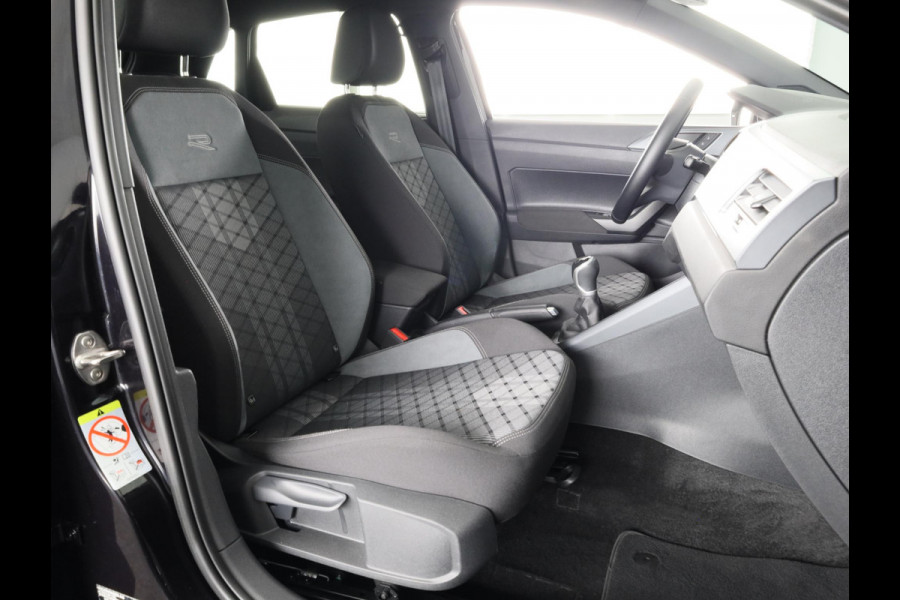 Volkswagen Polo 1.0 TSI R-Line 95 pk | Verlengde garantie | Navigatie via App | Parkeersensoren | Adaptieve cruise control | LED koplampen | R-Line |