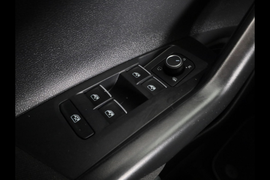 Volkswagen Polo 1.0 TSI R-Line 95 pk | Verlengde garantie | Navigatie via App | Parkeersensoren | Adaptieve cruise control | LED koplampen | R-Line |