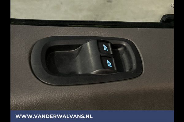 Ford Transit 2.0 TDCI 185pk L4H3 Euro6 Airco | Camera | LED | Cruisecontrol | Verwarmde voorruit Parkeersensoren, Bijrijdersbank, 2800kg trekvermogen