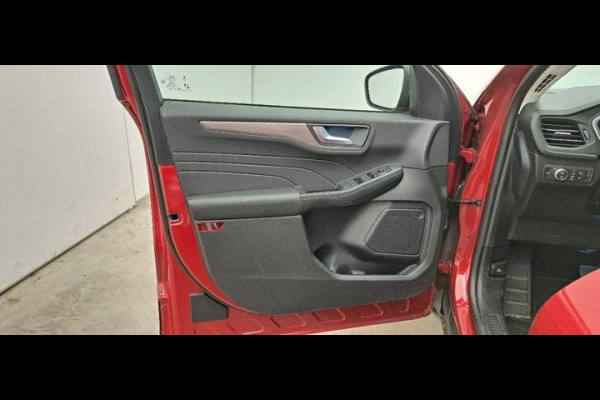 Ford Kuga 2.5 PHEV Titanium 225pk | Winterpack | Afneembare Trekhaak | 1.500kg Trekgewicht | All Weather Michelin Cross Climate | Sync 3 Navigatie