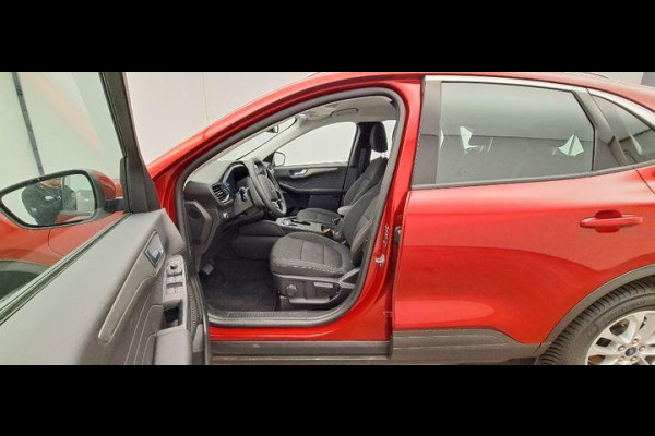 Ford Kuga 2.5 PHEV Titanium 225pk | Winterpack | Afneembare Trekhaak | 1.500kg Trekgewicht | All Weather Michelin Cross Climate | Sync 3 Navigatie