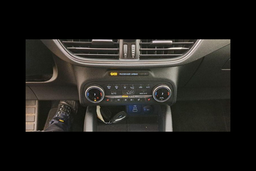 Ford Kuga 2.5 PHEV Titanium 225pk | Winterpack | Afneembare Trekhaak | 1.500kg Trekgewicht | All Weather Michelin Cross Climate | Sync 3 Navigatie