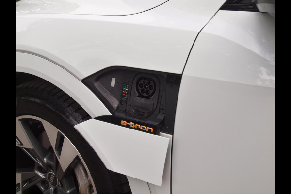 Audi e-tron 55 quattro S edition 95 kWh | Camera | Apple Carplay | Bang & Olufsen | Cruise Control |