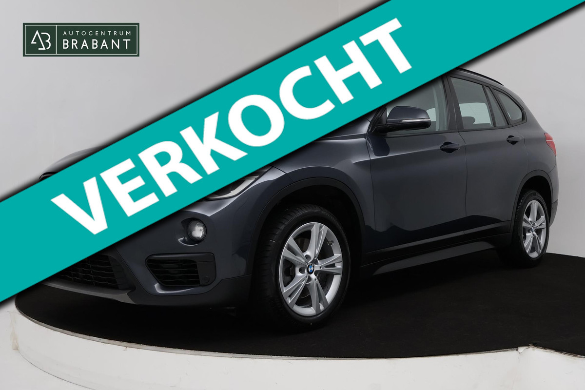 BMW X1 SDrive18i High Executive (PARKEERSENSOREN, CRUISE, NAVI, STOELVERWARMING, AUTOMAAT, NL-AUTO, DEALER ONDERHOUDEN) BMW X1 SDrive18i High Executive (PARKEERSENSOREN, CRUISE, NAVI, STOELVERWARMING, AUTOMAAT, NL-AUTO, DEALER ONDERHOUDEN)