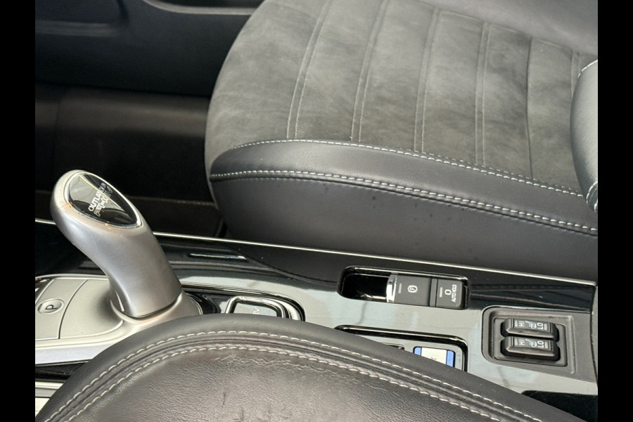 Mitsubishi Outlander 2.4 PHEV Intense+ Schuidak|360cam|Trekhaak|Dealer Onderhouden