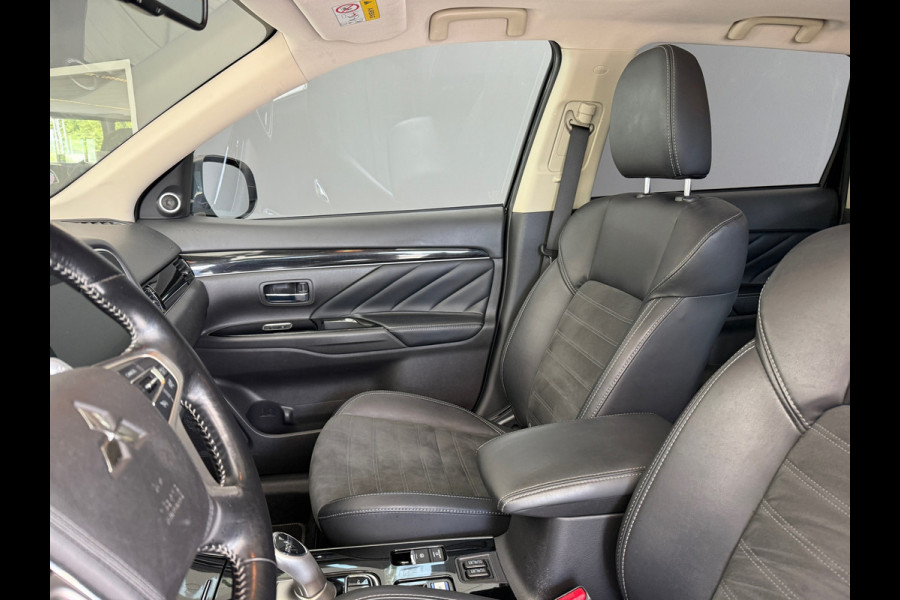 Mitsubishi Outlander 2.4 PHEV Intense+ Schuidak|360cam|Trekhaak|Dealer Onderhouden