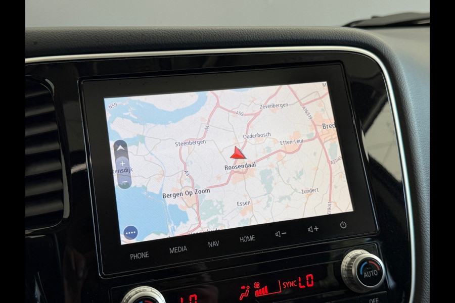 Mitsubishi Outlander 2.4 PHEV Intense+ Schuidak|360cam|Trekhaak|Dealer Onderhouden