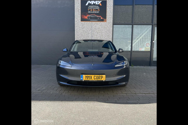 Tesla Model 3 SR+ HIGHLAND MMX PACK