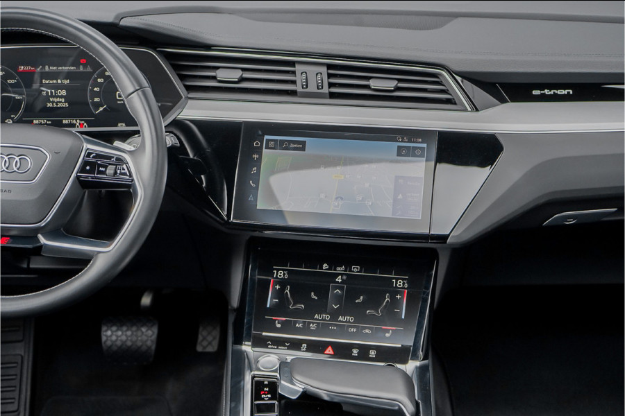 Audi e-tron 50 Quattro Launch Ed S-Line Black 71 kWh Pano ACC 21"