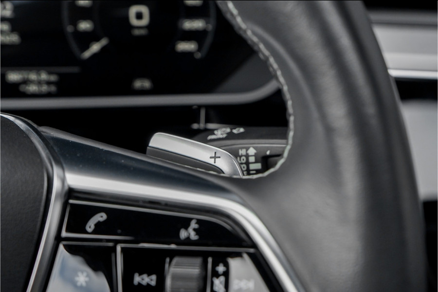 Audi e-tron 50 Quattro Launch Ed S-Line Black 71 kWh Pano ACC 21"