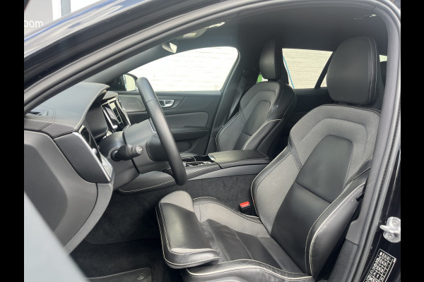 Volvo V60 2.0 T6 Recharge AWD Plus Dark | Longe Range | Adaptieve Cruise | Harman Kardon | Zwenkbare trekhaak | Memory |