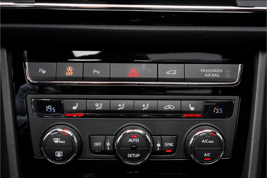 Seat Ateca 2.0 EcoTSI FR 4DRIVE Pano ACC Camera Trekhaak Beats