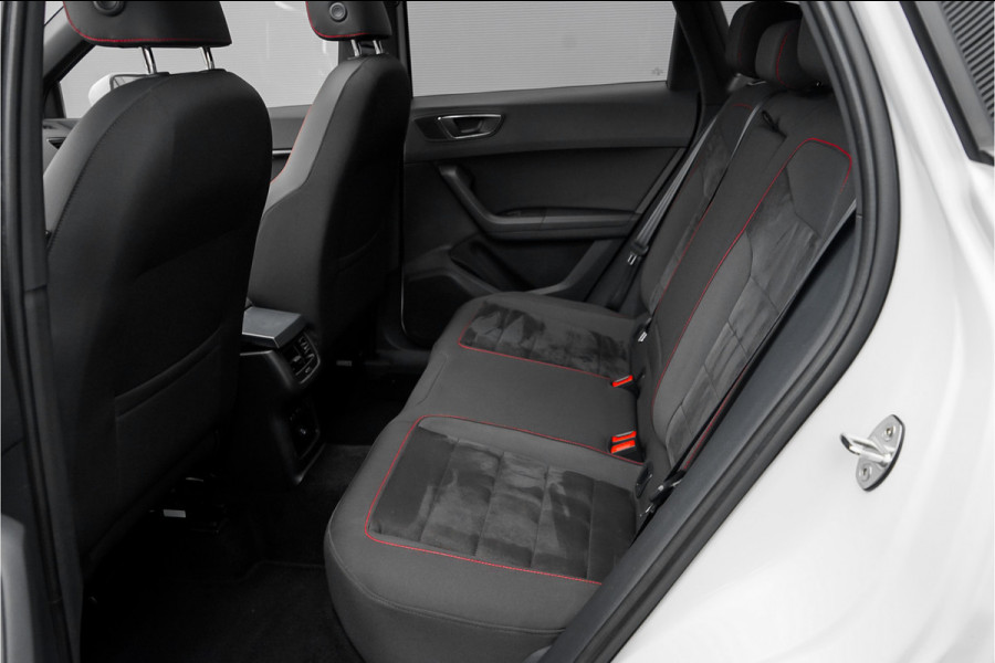 Seat Ateca 2.0 EcoTSI FR 4DRIVE Pano ACC Camera Trekhaak Beats