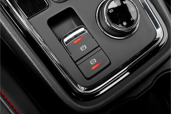 Seat Ateca 2.0 EcoTSI FR 4DRIVE Pano ACC Camera Trekhaak Beats