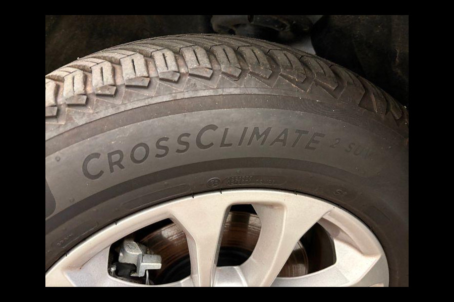 Ford Kuga 2.5 PHEV Titanium 225pk | Driver Assistance Pack | Winterpack | Wegklapbare Trekhaak | All Season Michelin Cross Climate | 1.500kg Trekgewicht