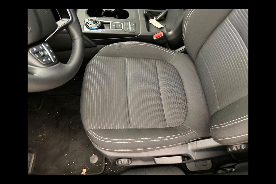 Ford Kuga 2.5 PHEV Titanium 225pk | Driver Assistance Pack | Winterpack | Wegklapbare Trekhaak | All Season Michelin Cross Climate | 1.500kg Trekgewicht