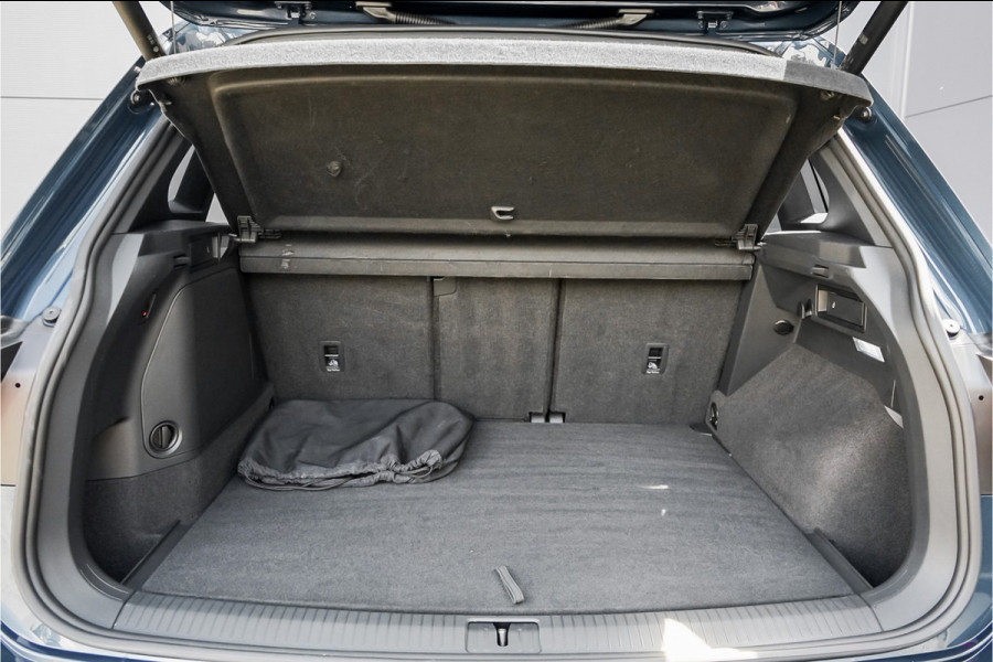 Volkswagen Tiguan 1.4 TSI eHybrid R-Line Pano HUD Leder Trekhaak