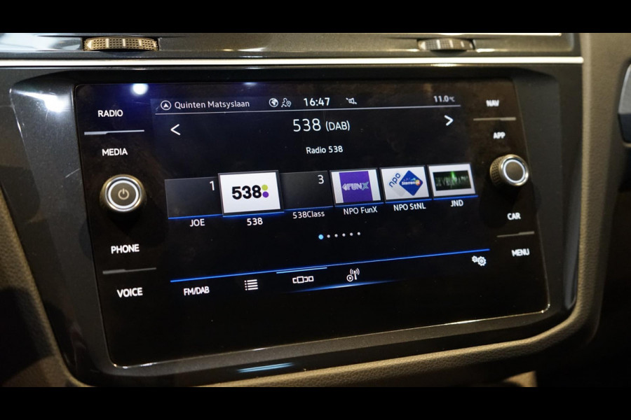 Volkswagen Tiguan 1.5 TSI BLACK EDITION AUTOMAAT-ACC-CAMERA-CARPLAY-KEYLESS-MATRIX IQ LIGHT-NAVIGATIE-STOELVERWARMING