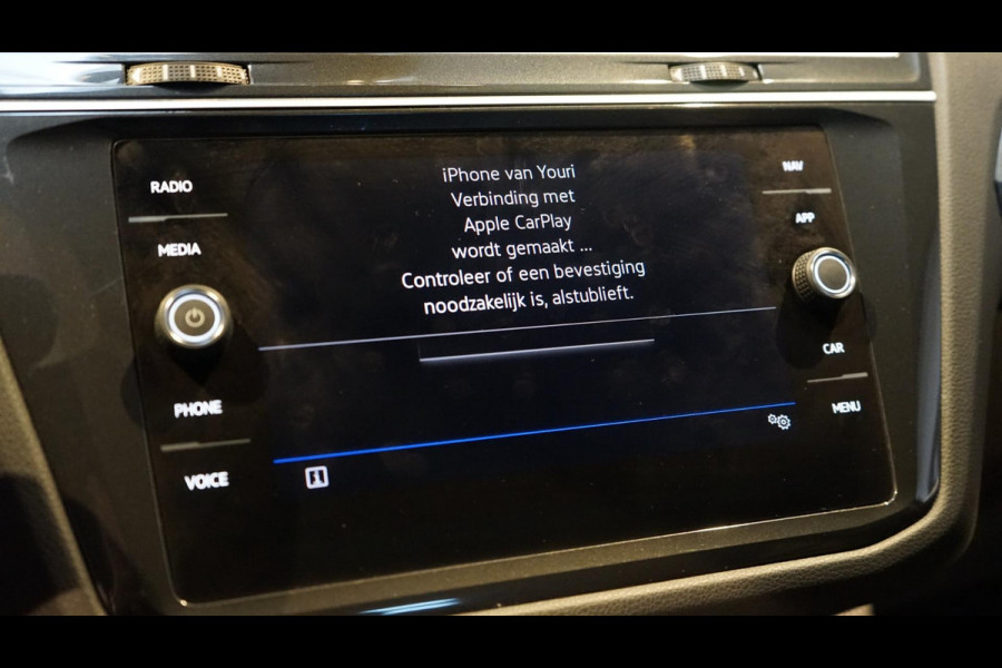 Volkswagen Tiguan 1.5 TSI BLACK EDITION AUTOMAAT-ACC-CAMERA-CARPLAY-KEYLESS-MATRIX IQ LIGHT-NAVIGATIE-STOELVERWARMING