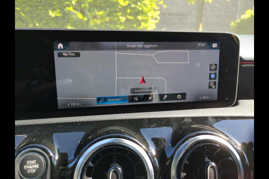 Mercedes-Benz A-Klasse 200 Business Solution AMG NL-AUTO | PANO | AMG PAKKET